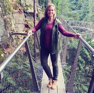 Meet your Posher, Pamela